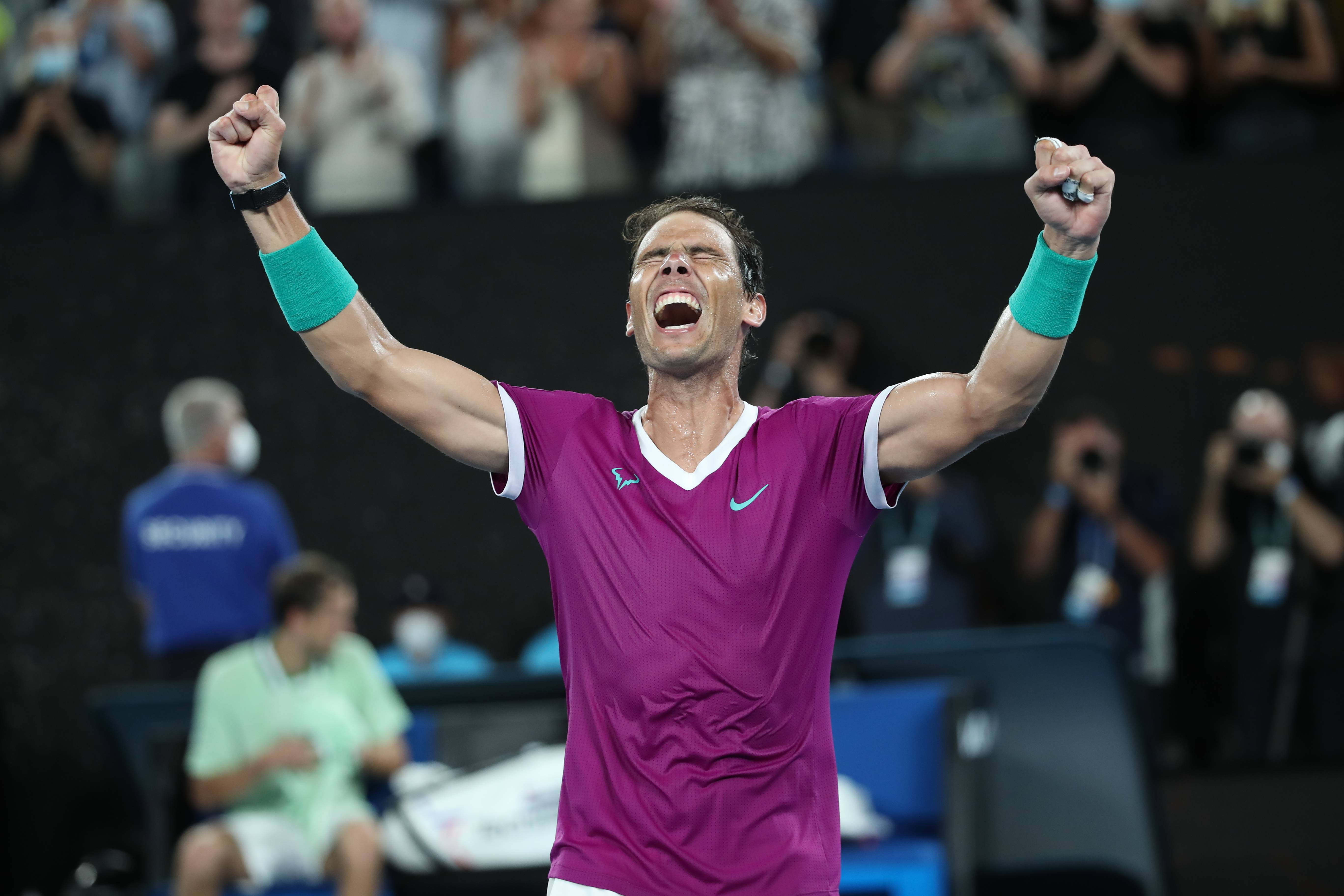 法国网球队翻盘澳大利亚网球队，纳达尔关键制胜